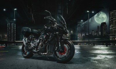 мотоцикл Yamaha город ночь