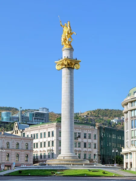 Памятник свободы на площади свободы в Тбилиси, Грузия Лицензионные Стоковые Фото