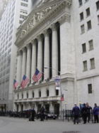 фасад здания Нью-Йоркской фондовой биржи