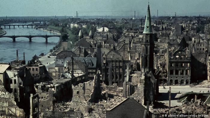 Исторический центр Франкфурта в 1945 году