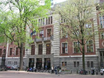 Здание Амстердамской биржи