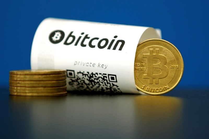 © Reuters. Виртуальная валюта биткоин